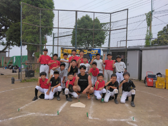 スカイラークスOB　大学野球でベストナインに選手されました